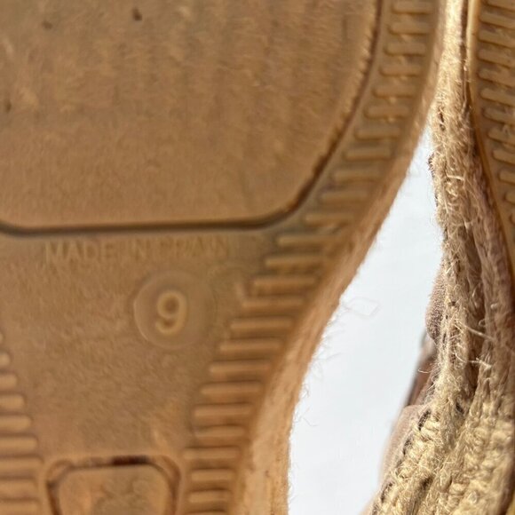 Andre Assous Deanna Gladiator Style Espadrille Wedge Sandals Size 9 Taupe Suede - Picture 11 of 14